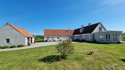 Hundepension samt privat beboelse tæt ved Viborg