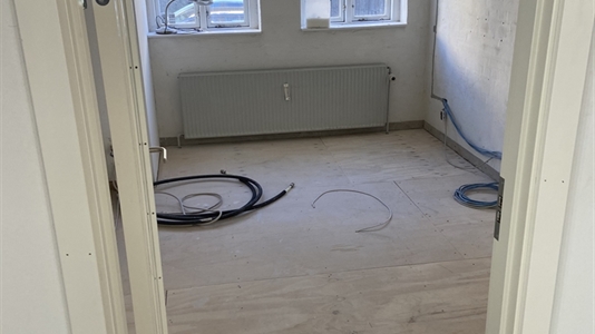 11 m2 klinik i Århus C til leje