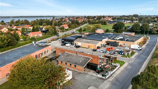 122 m2 butik, kontor i Middelfart til leje