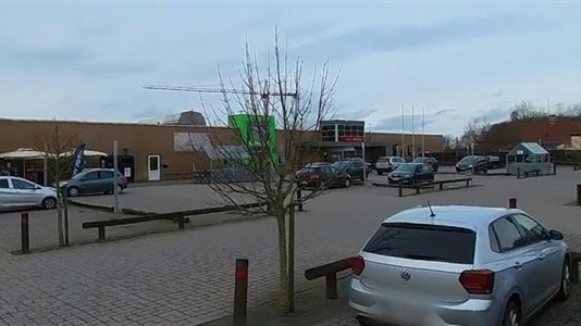 265 m2 butik, klinik, showroom i Assens til leje